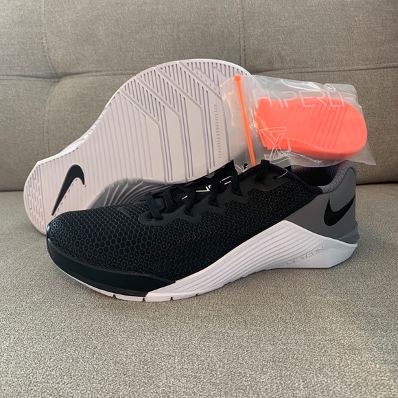 metcon 5 gunsmoke grey